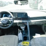 HYUNDAI ELANTRA 1.6L PETROL LUXURY 2024 MODEL YEAR - Thumbnail 11