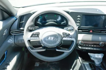 HYUNDAI ELANTRA 1.6L PETROL LUXURY 2024 MODEL YEAR