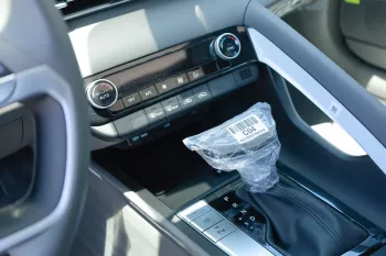 HYUNDAI ELANTRA 1.6L PETROL LUXURY 2024 MODEL YEAR