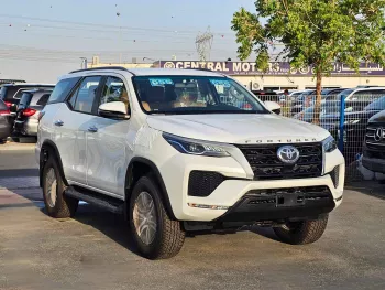 Toyota Fortuner 2.7L Petrol 4wd 2023 Model Year White Color