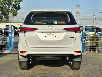 Toyota Fortuner 2.7L Petrol 4wd 2023 Model Year White Color