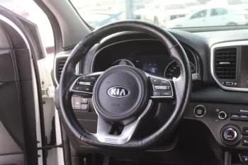 KIA SPORTAGE 2.0L DIESEL 2019 MODEL YEAR KOREAN SPECS WHITE COLOR