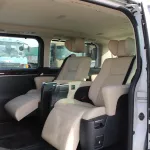 TOYOTA GRANVIA 2.8 DIESEL 2023 MODEL YEAR 2WD PREMIUM V WHITE COLOR - Thumbnail 13