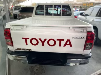 TOYOTA HILUX 2.7l 4WD PETROL M/T