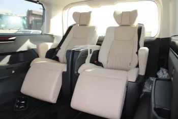 TOYOTA GRANVIA 2.8 DIESEL 2023 MODEL YEAR 2WD PREMIUM V WHITE COLOR