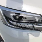 TOYOTA GRANVIA 2.8 DIESEL 2023 MODEL YEAR 2WD PREMIUM V WHITE COLOR - Thumbnail 18