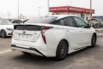 Toyota Prius 1.8L RWD Hybrid 2017 Model Year Low Mileage Import from Japan