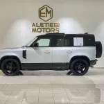 LAND ROVER DEFENDER 110 P525 V8 EDITION 2023 MODEL YEAR WHITE COLOR - Thumbnail 3