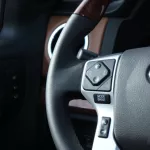 toyota tundra 2021 v8 - Thumbnail 4