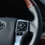 toyota tundra 2021 v8 - Thumbnail 6