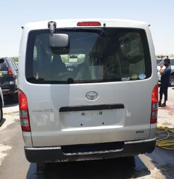 TOYOTA HIACE VAN 3.0 CC 2013 MODEL YEAR AUTOMATIC DIESEL (RHD)