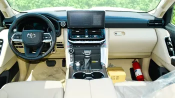 Toyota Land Cruiser VXR V6 4.0L FULL OPTION 2022 GCC BRAND NEW