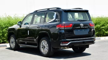 Toyota Land Cruiser VXR V6 4.0L FULL OPTION 2022 GCC BRAND NEW