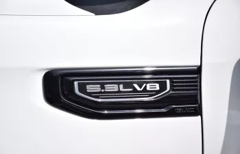 GMC SIERRA 5.3L PETROL V8 2024 MODEL YEAR