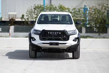Toyota Hilux 4x4 DC 2024 Model Year 4.0 GR-S Platinum White Pearl Color