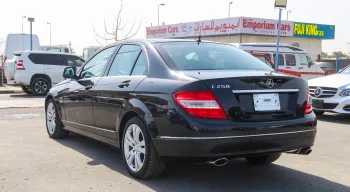 Mercedes Benz C250 2.5L Petrol RWD 2009 Full Options import from Japan