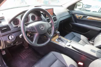 Mercedes Benz C250 2.5L Petrol RWD 2009 Full Options import from Japan