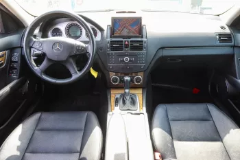 Mercedes Benz C250 2.5L Petrol RWD 2009 Full Options import from Japan