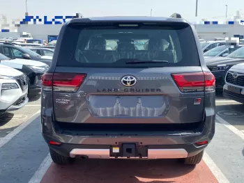 TOYOTA LAND CRUISER GR SPORT 3.3L 2022 MODEL YEAR DIESEL