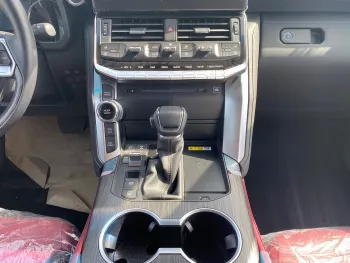 TOYOTA LAND CRUISER GR SPORT 3.3L 2022 MODEL YEAR DIESEL