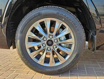 TOYOTA LAND CRUISER GXR 3.5L PETROL V6 2024 MODEL YEAR