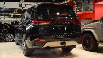 Lexus LX600 Signature 3.5L Twin Turbo 2022