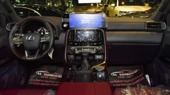 Lexus LX600 Signature 3.5L Twin Turbo 2022