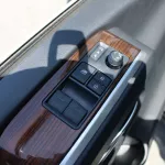TOYOTA GRANVIA 3.5L PETROL 2WD 7 SEATER PREMIUM 2024 MODEL YEAR - Thumbnail 6