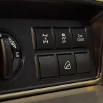 Toyota PRADO VX 4.0L 2022 4WD Petrol - Thumbnail 11