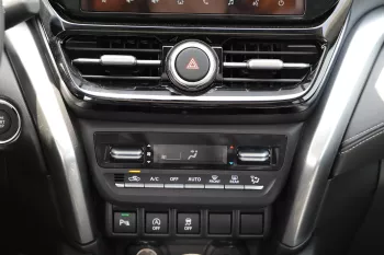 SUZUKI GRAND VITARA GLX 1.5L A/T PETROL HYBRID 4X4 2024 MODEL YEAR