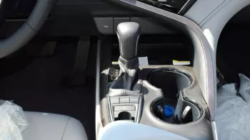 Toyota CAMRY V4 SE 2022