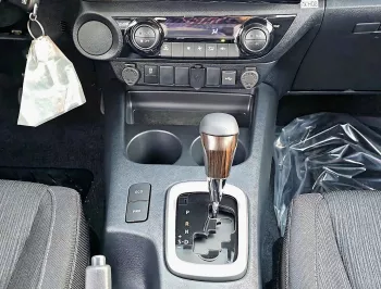 TOYOTA HILUX 2.7L PETROL 4WD 2024 MODEL YEAR