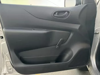NISSAN NAVARA 2.5L DIESEL 4X4 XE MANUAL 2023 MODEL YEAR