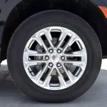GMC Yukon SLT 2022 Model Year Black Color - Thumbnail 5