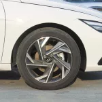 HUYNDAI ELANTRA 1.5 PETROL 2024 MODEL YEAR WHIT COLOR - Thumbnail 24