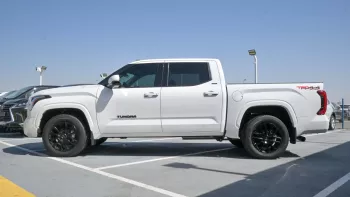 TOYOTA TUNDRA SR5 TRD 4X4 SPORT 2023 MODEL YEAR WHITE COLOR
