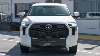 TOYOTA TUNDRA SR5 TRD 4X4 SPORT 2023 MODEL YEAR WHITE COLOR