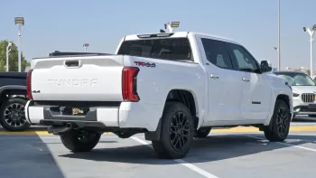 TOYOTA TUNDRA SR5 TRD 4X4 SPORT 2023 MODEL YEAR WHITE COLOR