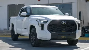 TOYOTA TUNDRA SR5 TRD 4X4 SPORT 2023 MODEL YEAR WHITE COLOR