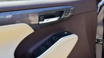 Toyota HIGHLANDER LIMITED 2.5L Hybrid 2022