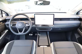 VOLKSWAGEN ID.7 VISION PRO FULL OPTION 2024 MODEL YEAR BLUE COLOR