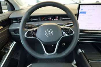 VOLKSWAGEN ID.7 VISION PRO FULL OPTION 2024 MODEL YEAR BLUE COLOR