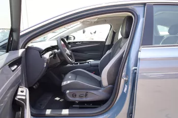 VOLKSWAGEN ID.7 VISION PRO FULL OPTION 2024 MODEL YEAR BLUE COLOR