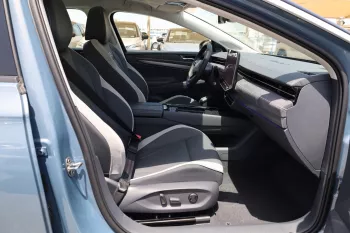 VOLKSWAGEN ID.7 VISION PRO FULL OPTION 2024 MODEL YEAR BLUE COLOR