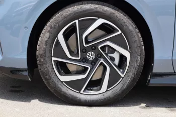 VOLKSWAGEN ID.7 VISION PRO FULL OPTION 2024 MODEL YEAR BLUE COLOR