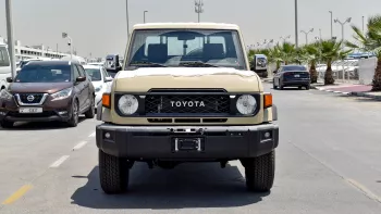 TOYOTA LAND CRUISER PICK-UP 4.0L PETROL 4WD 2024 MODEL YEAR BEIGE COLOR