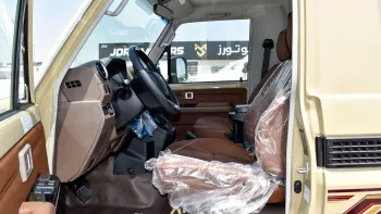 TOYOTA LAND CRUISER PICK-UP 4.0L PETROL 4WD 2024 MODEL YEAR BEIGE COLOR