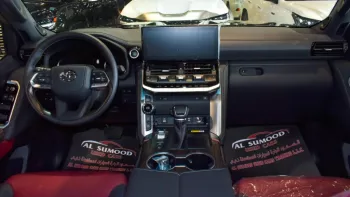 Toyota Land Cruiser VXR 2022 Twin Turbo 3.3L 70thAnniversary