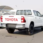TOYOTA HILUX 2.4L DIESEL 4WD DOUBLE CAB SR5 MANUAL 2023 MODEL YEAR - Thumbnail 4