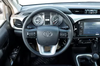 TOYOTA HILUX 2.4L DIESEL 4WD DOUBLE CAB SR5 MANUAL 2023 MODEL YEAR